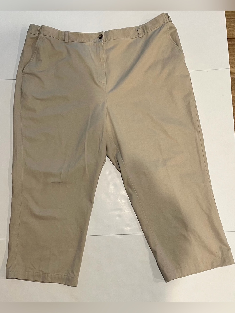 L.L. Bean Classic Fit Capri Pants 22W Plus Khaki Tan Beige Cropped Chino Twill